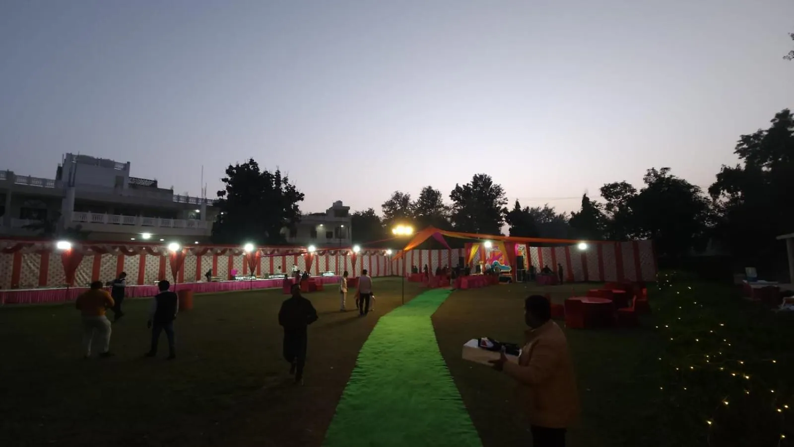 Maharaja Farms Hotel Gurgaon